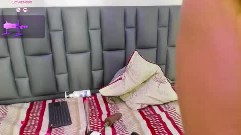 abbyadams23 online show from 5, 12, 2025