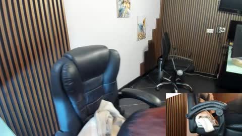 Snapshot of abbystones chatting on 29, 10, 2025 Abby Stones online show from 29, 10, 2025