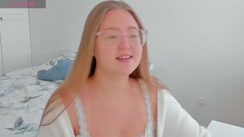 Abby    Stream at Sat  Sun  Mon  Fri online show from 28, 9, 2025