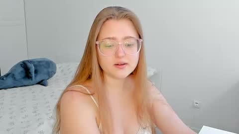 Snapshot of abbywyte chatting on 22, 2, 2026 Abby Stream at Sat Sun Mon Fri online show from 22, 2, 2026