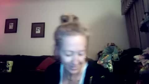 Snapshot of abdgg83476 chatting on 6, 12, 2024 abdgg83476 online show from 6, 12, 2024