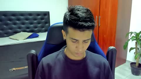 Independence model AbelAsburgo online show from 23, 10, 2025