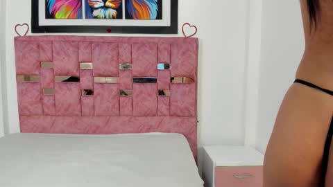 Snapshot of abella_lov chatting on 24, 10, 2025 abella_lov online show from 24, 10, 2025