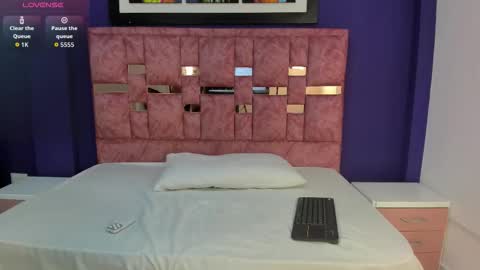 Snapshot of abella_lov chatting on 28, 11, 2025 abella_lov online show from 28, 11, 2025