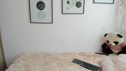 Snapshot of abigail_w chatting on 7, 11, 2025 abigail online show from 7, 11, 2025