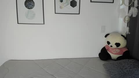 Snapshot of abigail_w chatting on 19, 11, 2025 abigail online show from 19, 11, 2025