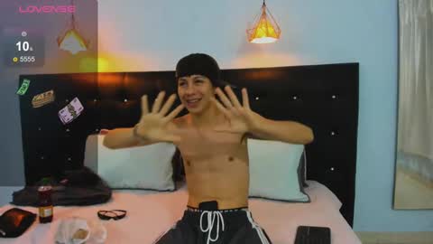 abraham_horny18 online show from 17, 11, 2025