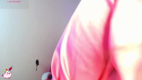 Abril  online show from 27, 10, 2025