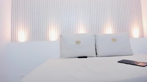 abril  online show from 19, 11, 2025