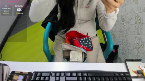 ABRIL online show from 8, 3, 2025