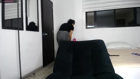 Snapshot of abrilsonne chatting on 19, 9, 2025 AbrilSonne online show from 19, 9, 2025