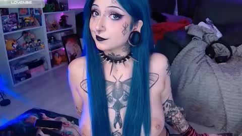 Acid or Iya  vacation November 19 to November 26 online show from 5, 3, 2025