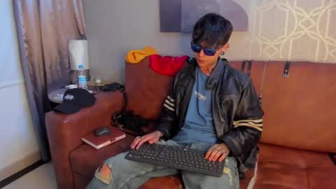 Acid Milo online show from 7, 12, 2024