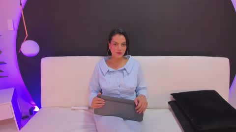    online show from 17, 3, 2026