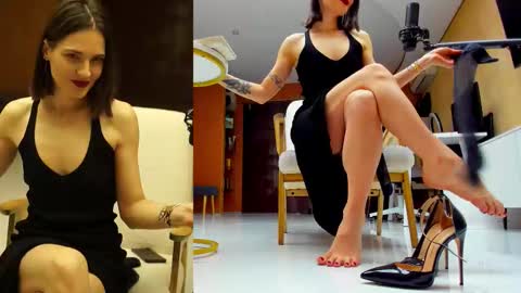 Snapshot of adagrand chatting on 24, 10, 2025 Ada   online show from 24, 10, 2025