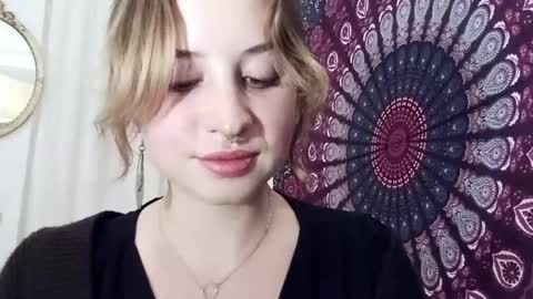 Snapshot of adalyndirty chatting on 17, 10, 2025 Adalyn online show from 17, 10, 2025