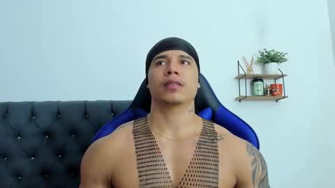 adam boss online show from 14, 1, 2026