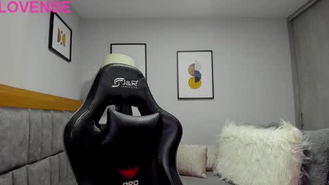 Snapshot of adam_clarke chatting on 15, 10, 2025 adam clarke online show from 15, 10, 2025