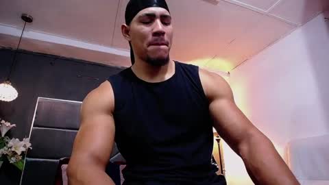 adam_fit19cm online show from 19, 9, 2025