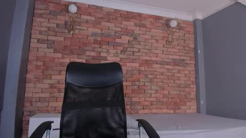 adam_piarse online show from 6, 2, 2026