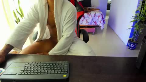 Adam Valencia online show from 22, 10, 2025