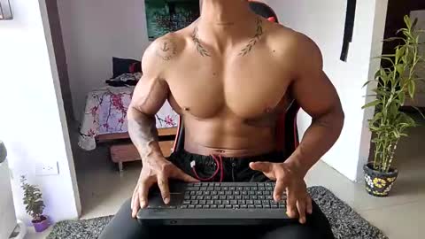 Adam Valencia online show from 20, 11, 2025