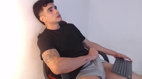 Hello guys excuse my absence I will be absent for several days for health reasons I hope you understand thank you very much. online show from 28, 10, 2025