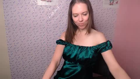 adamais_ online show from 8, 12, 2024