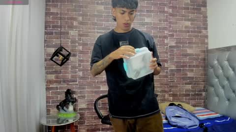 Adam online show from 28, 12, 2024