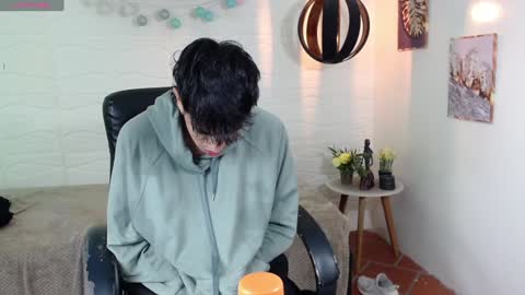 Adam online show from 18, 1, 2025