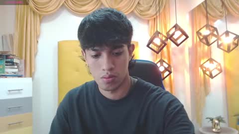 Adam online show from 27, 1, 2025