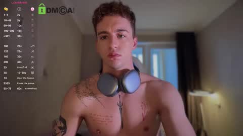 Snapshot of adampolerno chatting on 12, 10, 2025 Hi Im Adam Glad to see u here 3 And its my first day online show from 12, 10, 2025