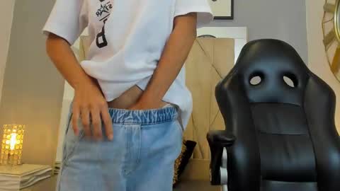 Adams Bobby online show from 3, 11, 2025