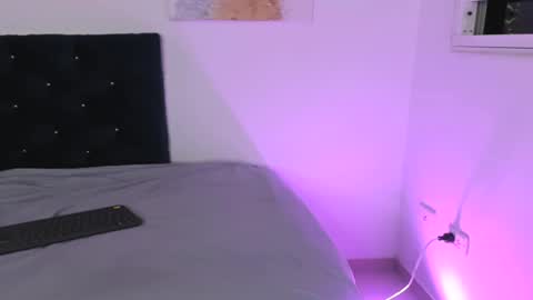 Snapshot of adams_niki chatting on 17, 12, 2024 ADAMS Y NIKI online show from 17, 12, 2024