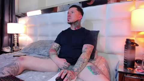 Adam online show from 23, 10, 2025