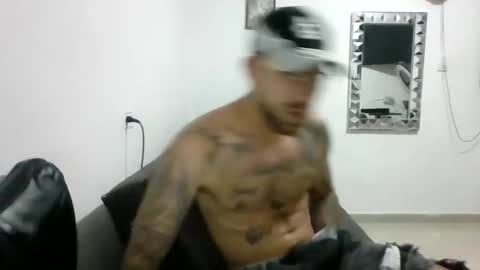 Snapshot of adan_carter chatting on 29, 11, 2025 adan_carter online show from 29, 11, 2025