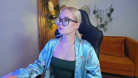 adaquinn online show from 3, 10, 2025