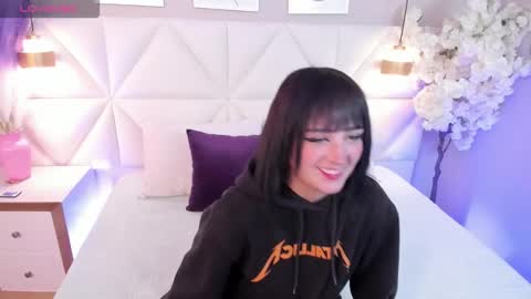 Snapshot of adara_carter_ chatting on 15, 12, 2025 adara_carter_ online show from 15, 12, 2025