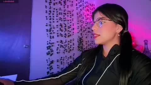 Adara online show from 26, 2, 2025