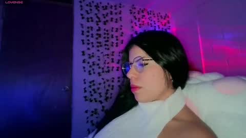 Adara online show from 9, 11, 2025