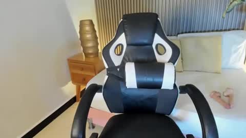 A D A R N A online show from 12, 11, 2025