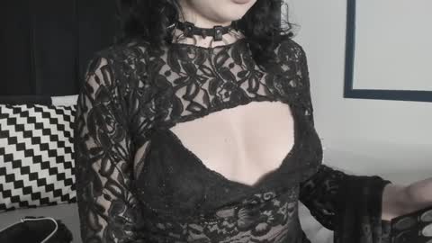Snapshot of adeelinee chatting on 11, 1, 2025 Ade online show from 11, 1, 2025
