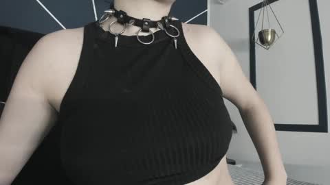 Snapshot of adeelinee chatting on 6, 2, 2025 Ade online show from 6, 2, 2025