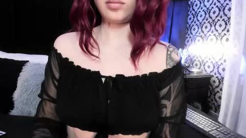 Snapshot of adeelinee chatting on 27, 9, 2025 Ade online show from 27, 9, 2025