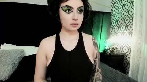 Snapshot of adeelinee chatting on 21, 10, 2025 Ade online show from 21, 10, 2025