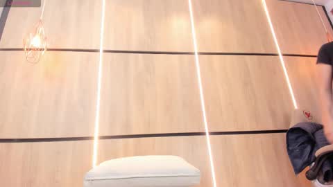 adela chase online show from 22, 10, 2025