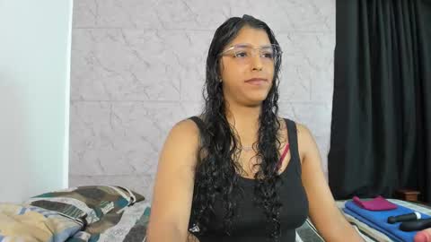 Snapshot of adelaandsharick chatting on 13, 10, 2025 adelaandsharick online show from 13, 10, 2025