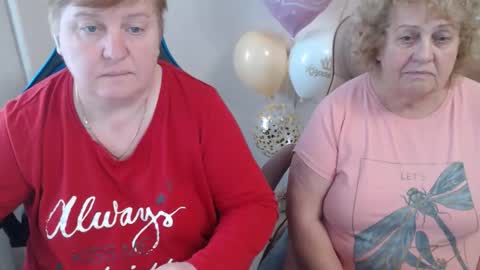 Snapshot of adelandsofia chatting on 20, 10, 2025 AdelAndSofia online show from 20, 10, 2025