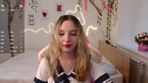 Snapshot of adele0_0 chatting on 27, 9, 2025 Adele online show from 27, 9, 2025