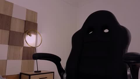 Snapshot of adele_carter_ chatting on 23, 10, 2025 Andrea online show from 23, 10, 2025